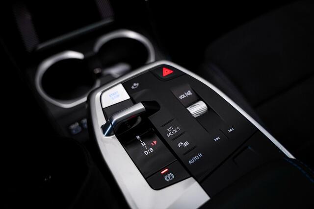 BMW iX1 eDrive20 M Sportpakket Pro