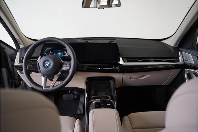 BMW iX1 xDrive30 xLine