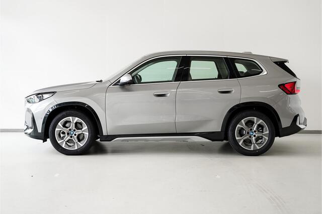 BMW iX1 xDrive30 xLine