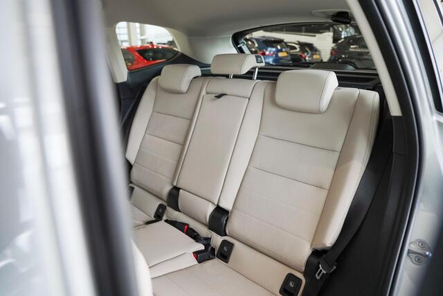 BMW iX1 xDrive30 xLine