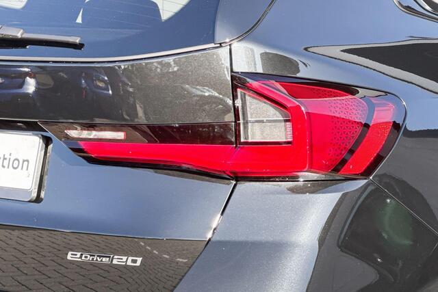 BMW iX1 eDrive20 67 kWh