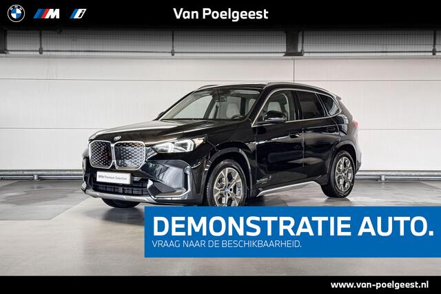 BMW iX1 eDrive20 67 kWh | xLine | Actiefstoelen voor