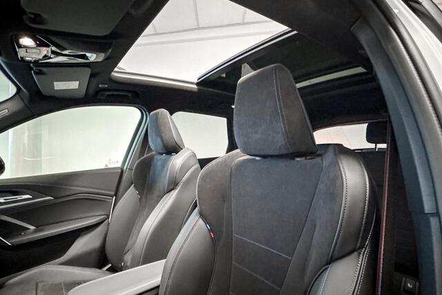 BMW iX1 eDrive20 67 kWh | M Sport | Glazen Panoramadak | Stoelverwarming | Comfort Access |