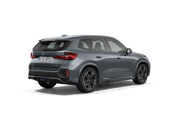 BMW iX1 eDrive20 | M-Sport | 19'' | Panorama. | Stoelverw. | Comf. Acc. | Adapt. LED | Camera