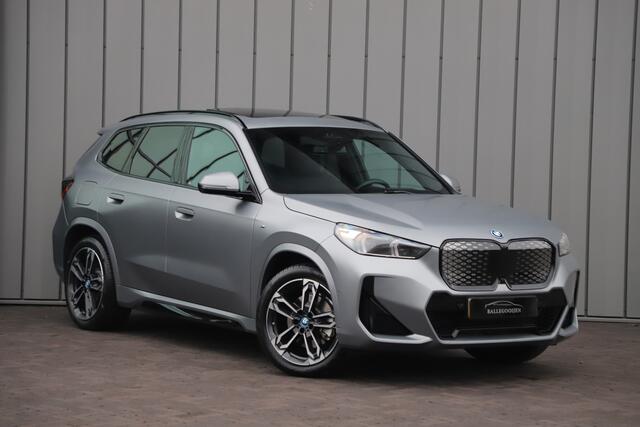 BMW iX1 xDrive30 Launch Edition | 313PK | Pano | Massage | Head-up | Keyles-go | Harman/kardon | Memory | Sfeerverlichting | Stoelverw. | 2024.