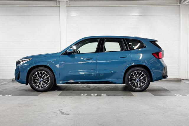 BMW iX1 eDrive20 | M-Sport | Comfort Pack | Driving Assistant Plus | Harman/Kardon | Head-up Display | Trekhaak