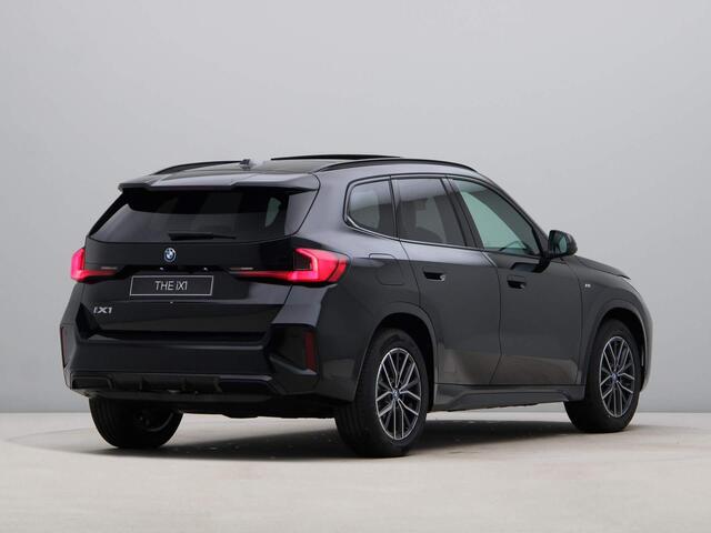 BMW iX1 eDrive20 Premium Pack M-Sport