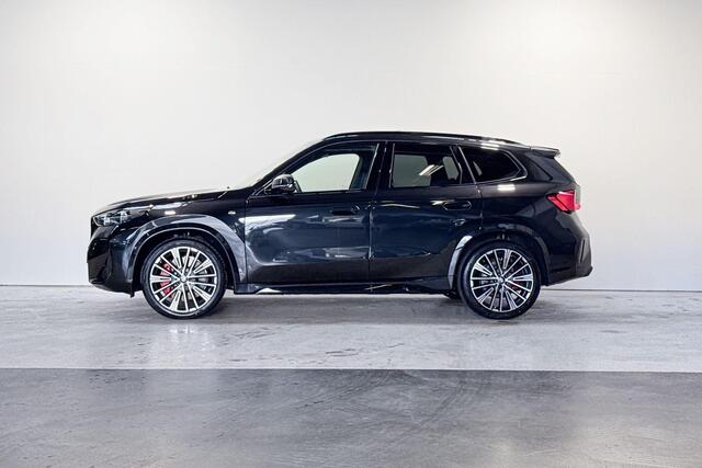 BMW iX1 eDrive20 Premium Pack M Sportpakket Pro - Beschikbaar vanaf: Juli 2025
