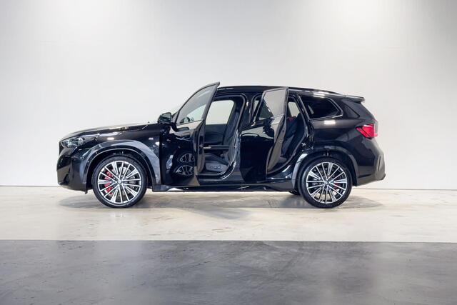 BMW iX1 eDrive20 Premium Pack M Sportpakket Pro - Beschikbaar vanaf: Juli 2025