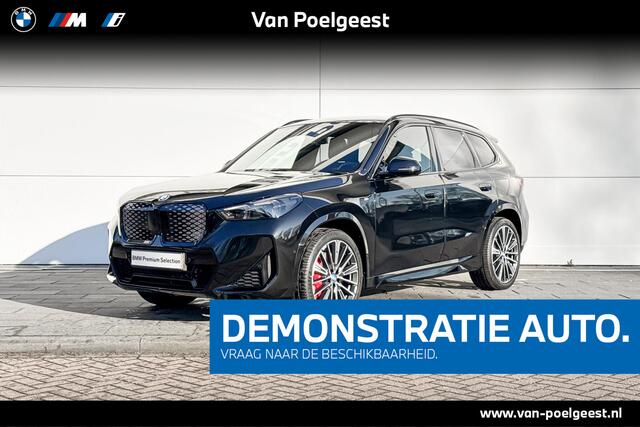 BMW iX1 eDrive20 67 kWh | M Sport | Comfort Access | Achteruitrijcamera |
