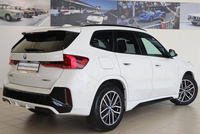 BMW iX1 xDrive30 Launch Edition | M Sportpakket