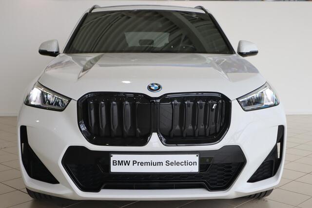 BMW iX1 xDrive30 Launch Edition | M Sportpakket