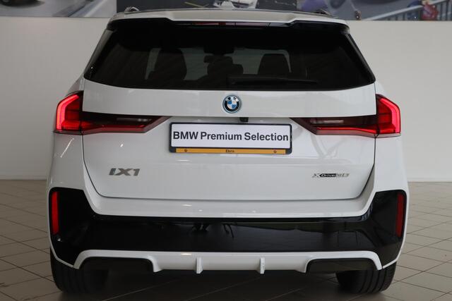 BMW iX1 xDrive30 Launch Edition | M Sportpakket