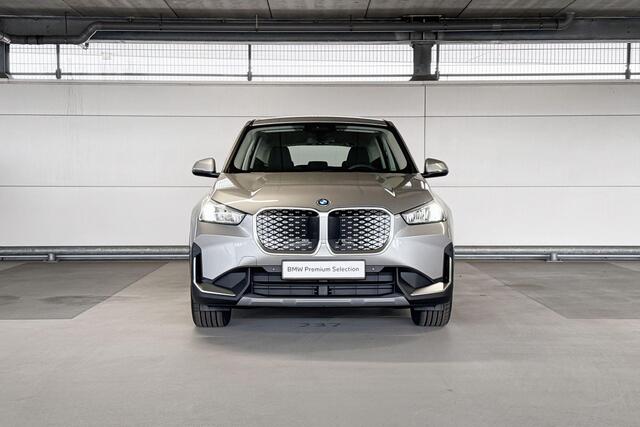 BMW iX1 eDrive20 Essential Edition