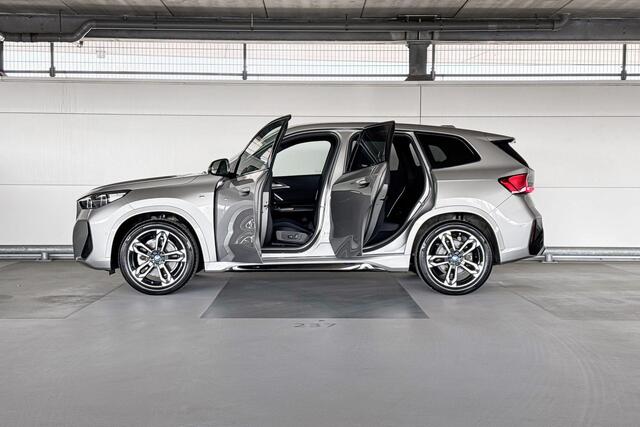 BMW iX1 xDrive30 67 kWh