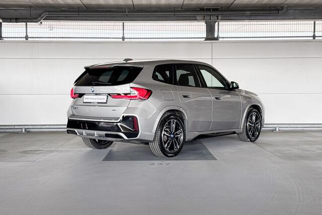 BMW iX1 xDrive30 67 kWh