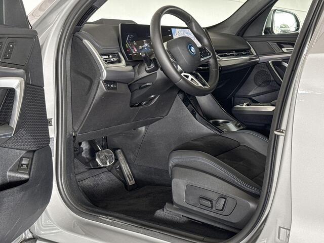 BMW iX1 xDrive30 67 kWh