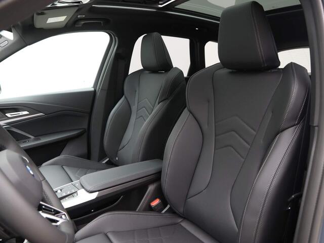 BMW iX1 xDrive30 67 kWh | M-Sportpakket | Trekhaak | 19inch |