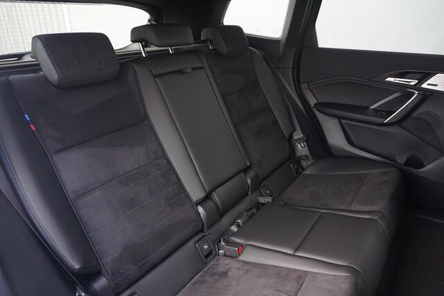 BMW iX1 eDrive20 M Sport / Harman Kardon / Parking Assistant