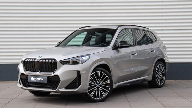 BMW iX1 xDrive30 M-Sport | Massage | Harman/Kardon | Panoramadak | Head-up | Trekhaak | Comfort Access
