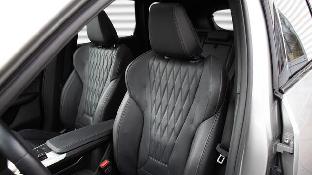 BMW iX1 xDrive30 M-Sport | Massage | Harman/Kardon | Panoramadak | Head-up | Trekhaak | Comfort Access