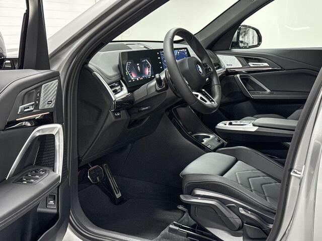 BMW iX1 eDrive20 | M-Sport Pro | Travel Pack | Innovation Pack | Driving Assistant Plus | Harman/Kardon | Comfort Access | Trekhaak