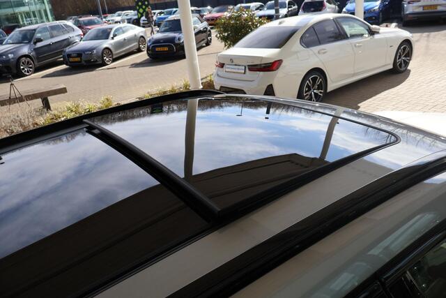 BMW iX1 xDrive30 | M Sportpakket Pro | Innovation Pack | Travel Pack