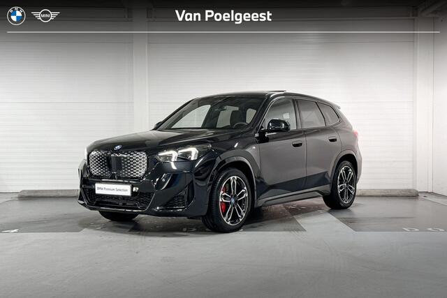 BMW iX1 eDrive20 | M-Sport Pro | Travel Pack | Premium Pack | Harman/Kardon | Panoramadak | Comfort Access