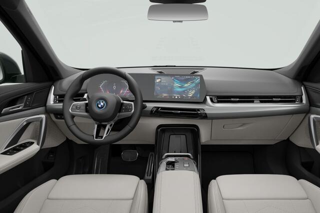 BMW iX1 eDrive20 67 kWh M Sport Edition | BMW Individual Editie