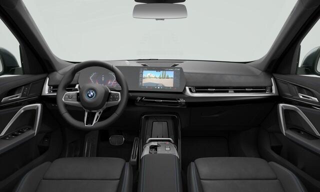 BMW iX1 eDrive20 | M Sport Edition | M Sportpakket | Equipment Pack Pro | Travel Pack