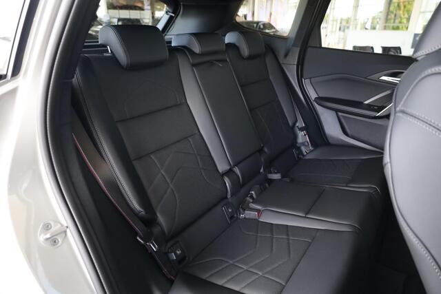 BMW iX1 eDrive20 M Sport Pro | Innovation Pack | Travel Pack | Comfort Pack | Elektr. Trekhaak