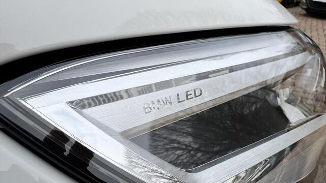 BMW iX1 xDrive30 Launch Edition 67 kWh | Eerste eigenaar | Prijs is incl. BTW | Fabrieksgarantie |