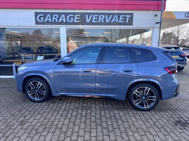 BMW iX1 xDrive30 67 kWh M-Sport