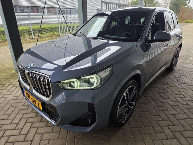 BMW iX1 xDrive30 67 kWh M Sport Edition