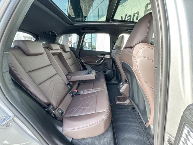 BMW iX1 xDrive30 | Innovation Pack | M Sport | Panoramadak