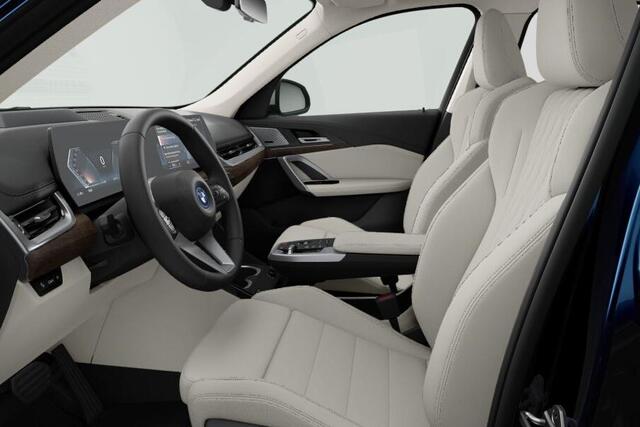 BMW iX1 xDrive30 67 kWh