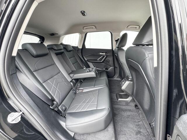 BMW iX1 eDrive20 | Pure Edition 67 kWh | Trekhaak