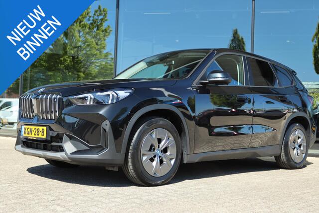 BMW iX1 XDRIVE30 67KWH LAUNCH EDITION | CARPLAY | CAMERA | KEY-LESS | FULL LED | VIRT. COCKPIT | STOELVERWARMING