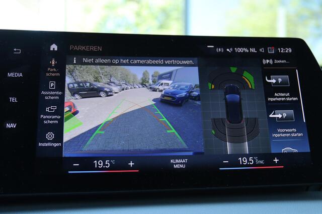 BMW iX1 XDRIVE30 67KWH LAUNCH EDITION | CARPLAY | CAMERA | KEY-LESS | FULL LED | VIRT. COCKPIT | STOELVERWARMING