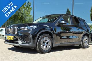 bmw-ix1-xdrive30-67kwh-launch-editi