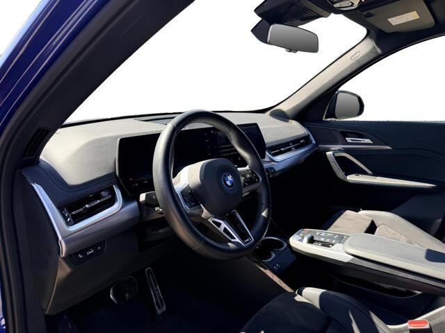 BMW iX1 xDrive30 67 kWh | All-in prijs incl. 12 mnd BOVAG garantie | M-Sport pakket | Aviloo Accutest | Premium Pack