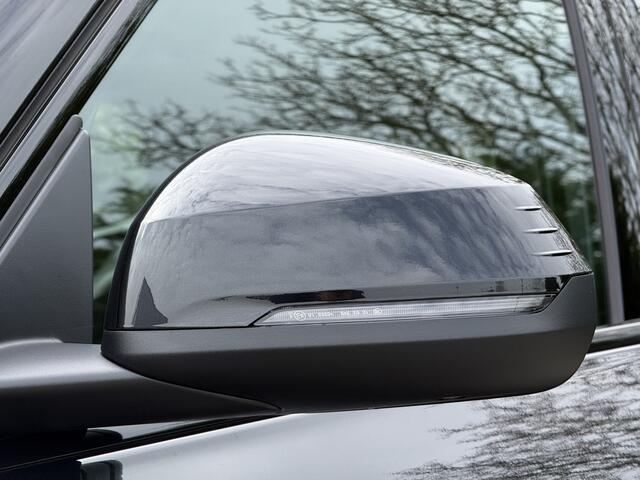 BMW iX1 eDrive20 | M-Sport | 18" | Camera | Comfort Acces | Draadloos laden | Sportstoel | Stoelverw.
