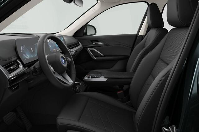 BMW iX1 xDrive30 Launch Edition 67 kWh