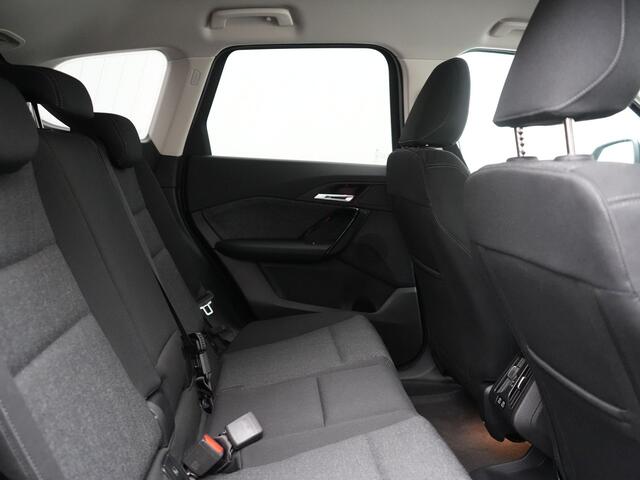 BMW iX1 xDrive30 Launch Edition 67 kWh 313pk Dealer O.H. | Adaptief M Onderstel | Camera | Stoelverwarming | Widescreen Navi | Sfeerverlichting | Apple Carplay | Navigatie | DAB | 18'' L.M. | Virtual | Cruise Control |