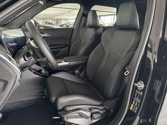 BMW iX1 eDrive20 67 kWh M Sport Edition | M Sportpakket | Premium Pack | Travel Pack | Trekhaak | Huisselectie