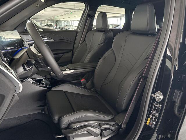 BMW iX1 eDrive20 67 kWh M Sport Edition | M Sportpakket Pro | Innovation Pack | Travel Pack | Trekhaak | Huisselectie