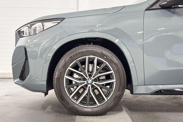 BMW iX1 eDrive20 | M-Sport | Harman/Kardon | Comfort Pack | Comfort access | Stoelverwarming | Driving Assistant | Parking Assistant | Huisselectie
