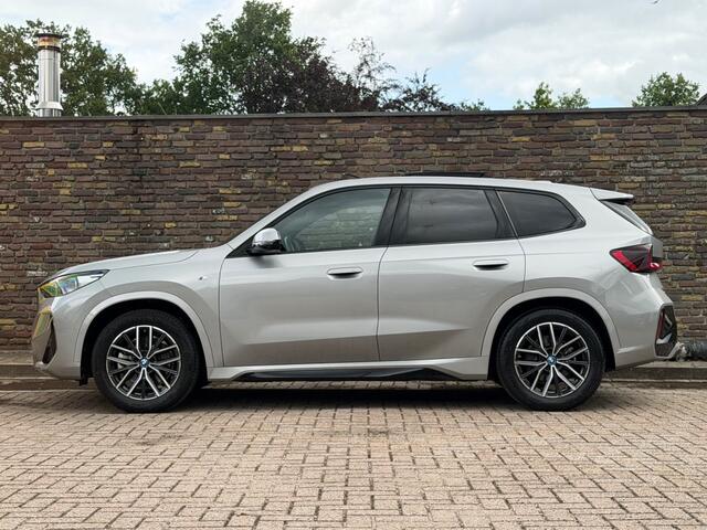 BMW iX1 XDRIVE30 67 KWH M-Sport SOH 98.67% Panodak HenK Headup