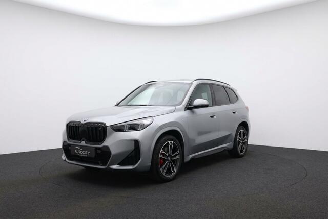 BMW iX1 30 xDrive M Sport pro 313 pk l Pano l Drive Assistant l Harman l