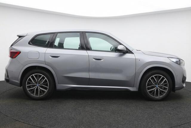 BMW iX1 20 eDrive M Sport l Full Led l Navi l Camera